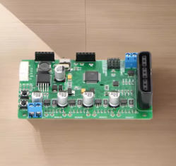 Line Follower Robot - Scheda di controllo principale MCU a